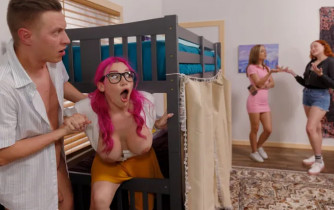 Jazmin Luv, Lily Lou - Bunk Fucking While Cucking The Sorority Sis, Crazy College GFs