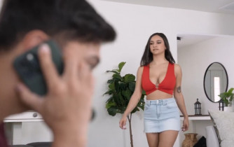 Hailey Rose - Does Stepsis Shave Her Pussy