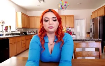Scarlett Venom - When a Helping Hand Goes Too Far